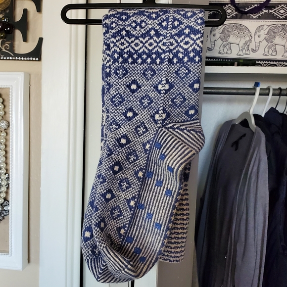 Blue and white thigh high socks - Picture 2 of 14